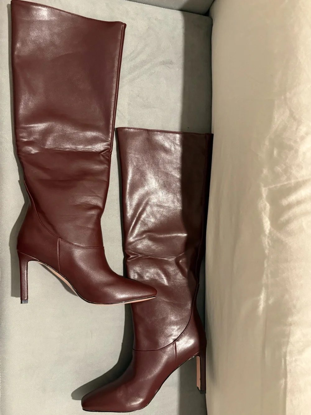 Yiya Women's Tall Square-Toe Knee-High Boots in Cherry Red / Euro 40; US 8.5